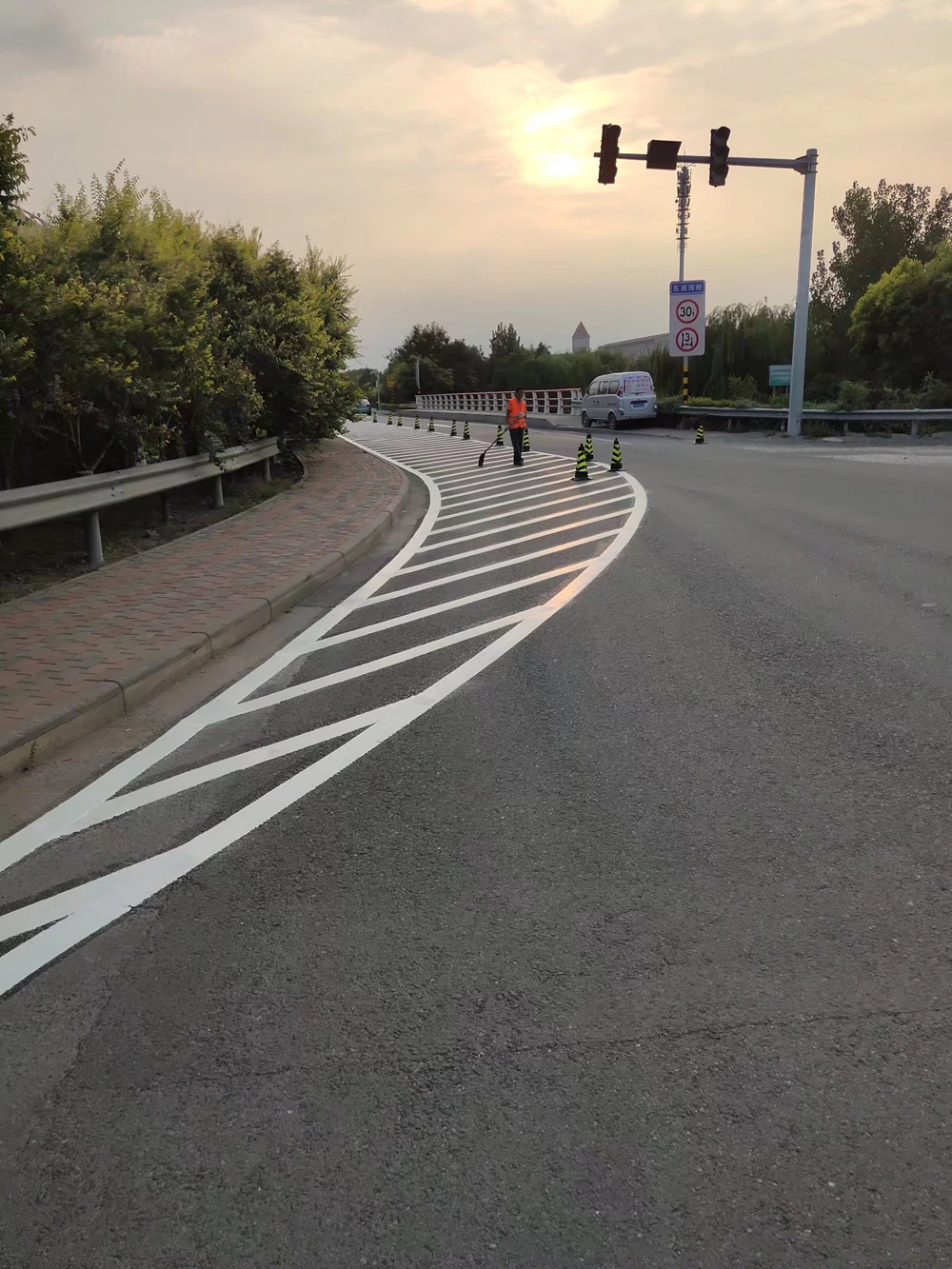 1716776423654949.jpg
